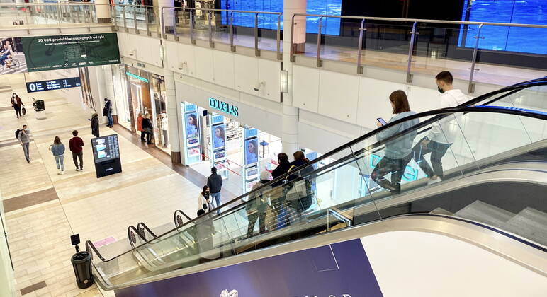 Shopping centres are open again Shopping centres are open again while maintaining the sanitary regime on February 02, 2021 in Warsaw, Poland as the restrictions caused by Covid-19 loosen. EN_01462887_0005 