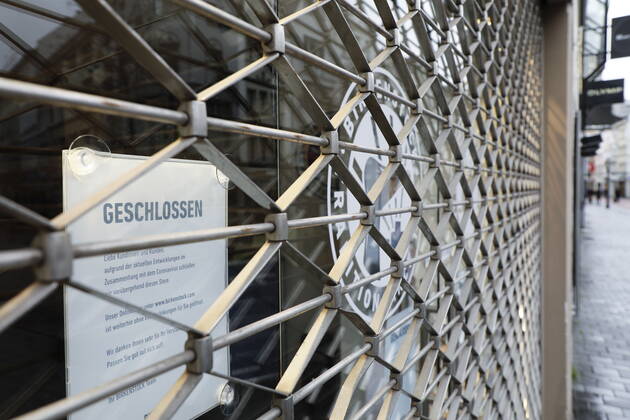 02.02.2021, Bonn, Deutschland - Corona-Krise. Foto: Geschlossene Geschaefte aufgrund des Lockdowns in der Bonner Innenstadt.