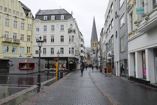 02.02.2021, Bonn, Deutschland - Corona-Krise. Foto: Aufgrund des Lockdowns herrscht Tristesse in der Bonner Innenstadt.
