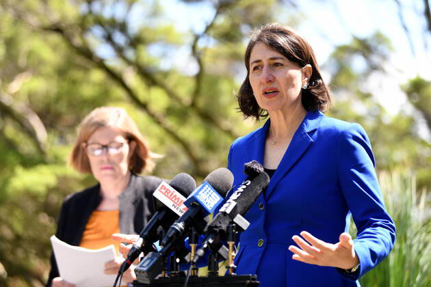 GLADYS BEREJIKLIAN COVID19 PRESSER, NSW Premier Gladys Berejiklian (right) addresses the media during a press conference in Sydney, Wednesday, February 3, 2021. Premier Gladys Berejiklian has foreshadowed a further easing of venue capacity restrictions next week after the state recorded its 17th consecutive day of zero community transmitted COVID-19 cases. ( NO ARCHIVING, EDITORIAL USE ONLY, NO USE IN BOOKS WITHOUT CONSENT SYDNEY NSW AUSTRALIA  Copyright: xBIANCAxDExMARCHIx 20210203001517912697