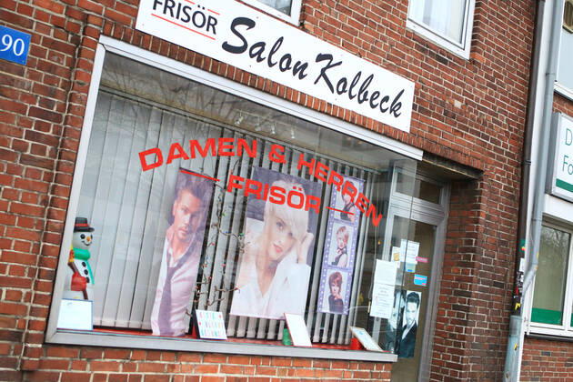Ein während des Lockdowns geschlossener Friseursalon in Hamburg-Winterhude. Winterhude Hamburg