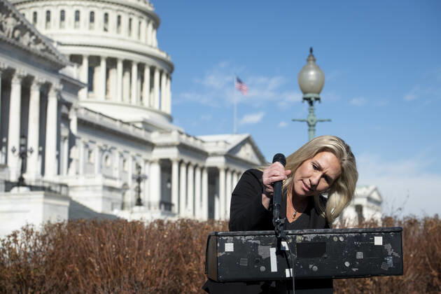 News Bilder des Tages February 5, 2021, Washington, District of Columbia, USA: United States Representative Marjorie Taylor Greene (Republican of Georgia) holds a press conference regarding the recent House vote to remove her from two House committee assignments, outside of the U.S. Capitol in Washington, DC, February 5, 2021. Credit: Rod Lamkey CNP Washington USA - ZUMAs152 20210205_zaa_s152_023 Copyright: xRodxLamkeyx-xCnpx