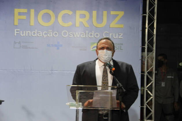 Brazilian Minister of Health at Fiocruz. February 5, 2021, Rio de Janeiro, Brazil: Brazilian Minister of Health, Eduardo Pazuello, is at the headquarters of Fiocruz, in Rio de Janeiro, for the launching of the bidding notice for the construction of Industrial Biotechnology in Health Complex (CIBS) of the Institute of Technology in Immunobiological of the Foundation (Bio-Manguinhos Fiocruz). The enterprise, which will be the largest center for the manufacture of biological products in Latin America and one of the most modern in the world, will be built in Santa Cruz, Rio de Janeiro. With the new complex, Bio-Manguinhos Fiocruz will have the capacity to increase in four times the production of vaccines and biopharmaceuticals. Brazilian M  Copyright: xFaustoxMaiax