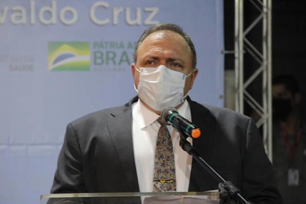 Brazilian Minister of Health at Fiocruz (INT) Brazilian Minister of Health at Fiocruz. February 5, 2021, Rio de Janeiro, Brazil: Brazilian Minister of Health, Eduardo Pazuello, is at the headquarters of Fiocruz, in Rio de Janeiro, for the launching of the bidding notice for the construction of Industrial Biotechnology in Health Complex (CIBS) of the Institute of Technology in Immunobiological of the Foundation (Bio-Manguinhos Fiocruz). The enterprise, which will be the largest center for the manufacture of biological products in Latin America and one of the most modern in the world, will be built in Santa Cruz, Rio de Janeiro. With the new complex, Bio-Manguinhos Fiocruz will have the capacity to increase in four times the production o  Copyright: xFaustoxMaiax