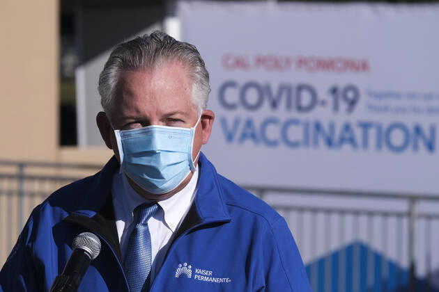 February 5, 2021, Los Angeles, California, USA: Bill Caswell, senior vice president of Kaiser Permanente speaks a mass COVID-19 vaccination site at Cal Poly Pomona, Friday Feb. 5, 2021 in Pomona, California. Los Angeles USA - ZUMAc68_ 20210205_zaf_c68_003 Copyright: xRingoxChiux