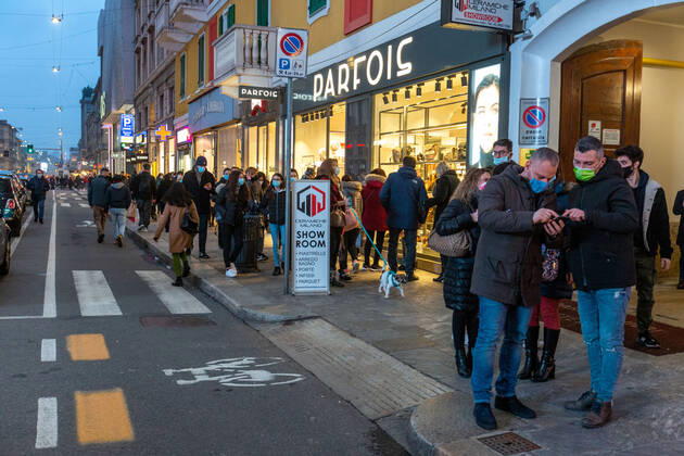 Milan, first Saturday in the yellow zone, traffic and noise in Corso Buenos Aires Editorial Usage Only  Copyright: xMassimoxAlbericox xIPAx