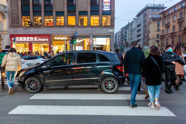 Milan, first Saturday in the yellow zone, traffic and noise in Corso Buenos Aires Editorial Usage Only  Copyright: xMassimoxAlbericox xIPAx