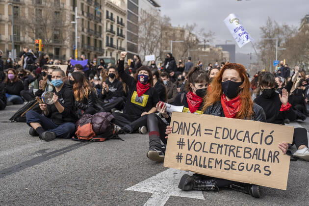 February 6, 2021, Barcelona, Catalonia, Spain: A protester holds a placard saying that dance is equal to education during the demonstration..Professionals, teachers and students of the Dance schools have gathered in Passeig de GrÃ cia to demand the suspension of the restrictive measures derived from the Covid infections to recover dance classes and return to work. Barcelona Spain - ZUMAs197 20210206_zaa_s197_142 Copyright: xPacoxFreirex