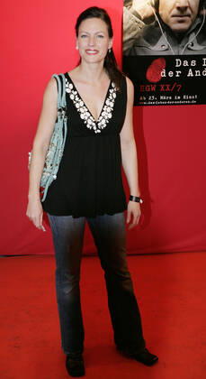Das Leben der Anderen Copyright: IMAGO. Radke 15.03.2006 Thema: Das Leben der Anderen mit Nina Kronjaeger Premiere des mit 4 Bayerischen Filmpreisen ausgezeichneten Spielfilmdebuet von Florian Hencke im Cinemaxx Coloseum in Berlin.Mit 15 Vor-Nominierungen fuer kuenstlerische Leistungen in allen Sparten des Filmschaffens gilt er als einer der gro¶en Favoriten fYr die Deutschen Filmpreise 2006. ( Keywords: BERLIN, DIGITAL, 2005, Film, Kino) Copyright: xEventpressxRadkex