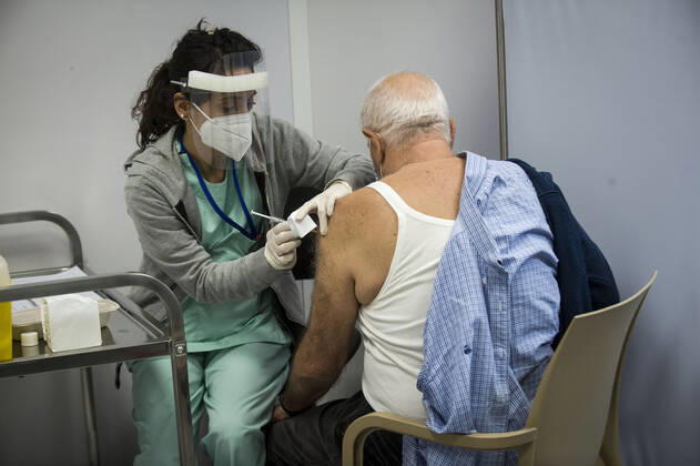 Covid vaccinations begin today in Lazio - 19 for the elderly over 80 in the photo the vaccination center of the Biomedical Campus Editorial Usage Only  Copyright: xSTEFANOxCAROFEIx xIPAx