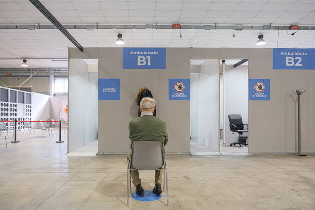 Padua - The pavilion for vaccinations against Covid19 using the Pfizer-BioNTech vaccine was set up at the Padova Fiere facility in via Rismondo. The vaccination campaign for healthcare personnel in the private sector starts today Editorial Usage Only  Copyright: xRobertoxSilvinox xIPAx