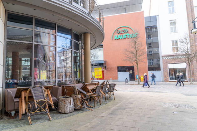 Szenen aus der Hansestadt Rostock während des Corona-lockdowns im Februer 2021;Szenen aus der Hansestadt Rostock während des Corona-lockdowns im Februer 2021, Rostock Mecklenburg-Vorpommern Deutschland Innenstadt