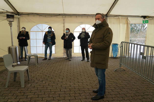 Gesundheitsdezernent Walter Astheimer (Grüne) beim Pressetermin zum Impfzentrumstart - Gross-Gerau 09.02.2021: Start des Impfzentrums Groß-Gerau