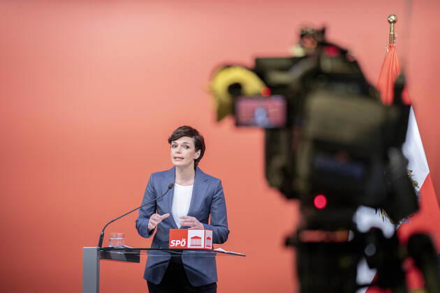 SPÖ Pressekonferenz Wien: Rotes Foyer ,,Aktuelle Corona-Entwicklung