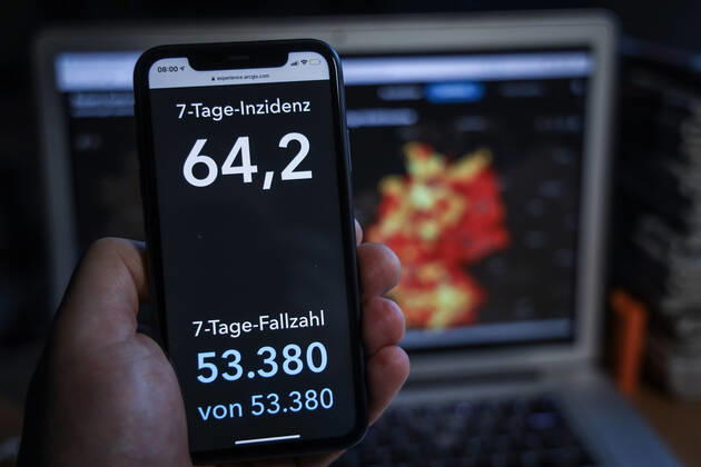 Coronavirus in Deutschland - Covid-19-Dashboard des Robert Koch-Institut 11.02.2021: Robert Koch-Institut: 7-Tage-Inzidenz 64,2. 7-Tage-Fallzahl 53.380