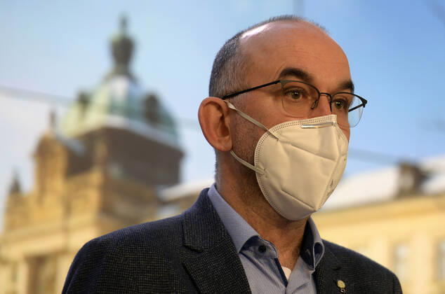 The Czech cabinet today restricted people s movement in the three COVID worst-afflicted districts of Cheb, Sokolov and Trutnov as of the nearest midnight, banning local residents departure and the arrival of others, Health Minister Jan Blatny has told journalists during press conference in Prague, Czech Republic, February 11, 2021. (CTKxPhoto KaterinaxSulova) CTKPhotoP202102110329501  _SUK1920