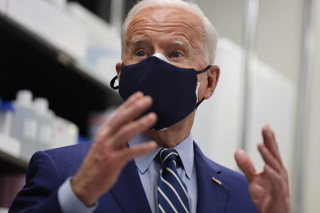 President Joe Biden and Dr. Anthony Fauci speak at the National Institutes of Health on Thursday, February 11, 2021 in Bethesda, Maryland.  WAX20210211936 OliverxContreras