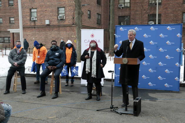 BROOKLYN, NY - FEBRUARY 12: New York City Mayor Bill De Blasio, hold a press conference to announce new covid-19 vaccine plan for homebound NYCHA seniors using the Johnson & Johnson vaccine. Press conference held at the Nostrand Houses in Brooklyn, New York City on February 12, 2021. Copyright: xmpi43 MediaPunchx