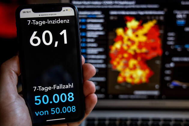 News Themen der Woche KW06 Coronavirus in Deutschland - Covid-19-Dashboard des Robert Koch-Institut 13.02.2021: Robert Koch-Institut: 7-Tage-Inzidenz 60,1. 7-Tage-Fallzahl 50.008