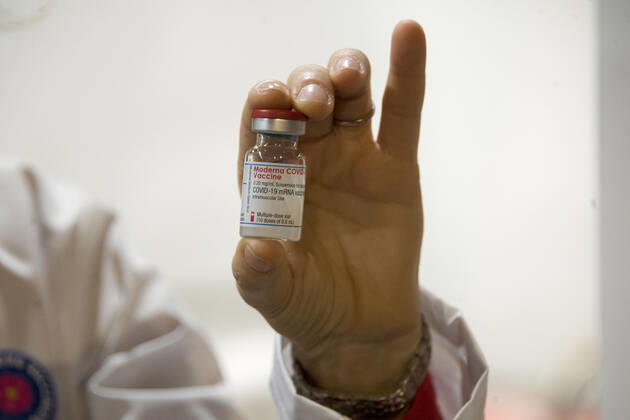 Coronavirus in Italien, Impfzentrum in Rom Inauguration of the anti Covid vaccine center - 19 of the ASL RM2 at the Auditorium Parco della Musica in the photo the administration of the Moderna vaccine to the over 80s Editorial Usage Only  Copyright: xSTEFANOxCAROFEIx xIPAx