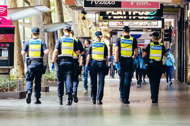 February 15, 2021: Melbourne, Australia - February 15 2021: Police patrol the streets of Melbourne at the start of a circuit breaker lockdown imposed suddenly by the Victorian Government. This is due to increasing numbers of COVID-19 cases in north western Melbourne. - ZUMAp121 20210215_zsp_p121_015 Copyright: xChrisxPutnamx