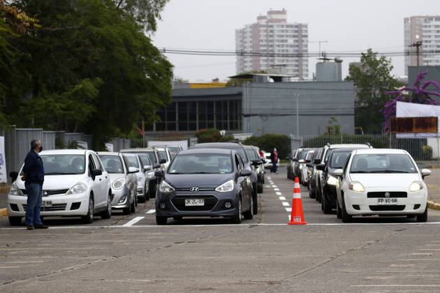 Punta Arenas, February 15, 2021 Authorities inaugurate a new vaccination point in the parking lot of the National Stadium Javier Salvo Aton Chile, Santiago Chile Aton Chile 489129  Copyright: JAVIERxSALVO ATONCHILE