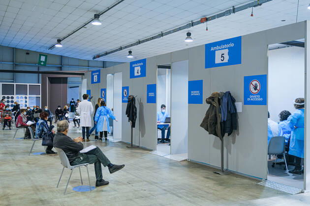 Padua - First vaccinations against Covid19 with the Pfizer-BioNTech vaccine for the elderly over 80 at the Padua Fair in via Tommaseo Editorial Usage Only  Copyright: xRobertoxSilvinox xIPAx