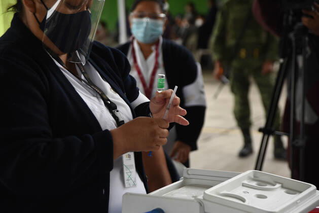 February 15, 2021: Adults over 60 years of age receive the first dose of the COVID-19 vaccine in the population of Puente Nacional , one of the most vulnerable in the state - ZUMAqp1_ 20210215_zip_qp1_004 Copyright: xHectorxAdolfoxQuintanarxPerezx