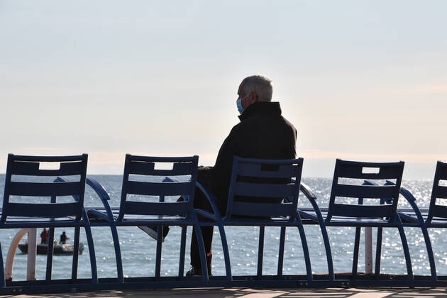 Ambiance sur la promenade des anglais. NEWS : Carnaval dans le coeur des Nicois - 16 02 2021 LionelUrman Panoramic 
