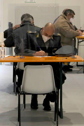 Fiumicino (Rome), Anti Covid vaccinations for law enforcement agencies under the age of 55, in the Fiumicino Mega Hub in Rome Pictured:  Copyright: xPieroxTenaglix xIPAx xPieroxTenaglix