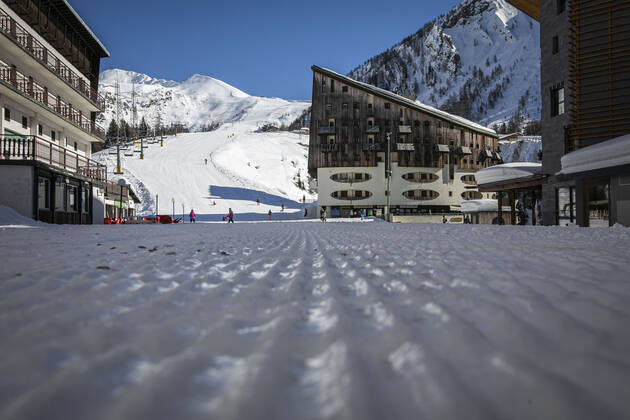 Foppolo (Bg) - the ski season does not restart in the well-known locality of the upper Brembana Valley; the government decreed the closure of the plants until 5 March. Editorial Usage Only  Copyright: xFotoxÃ‚ SergioxAgazzix xIPAx
