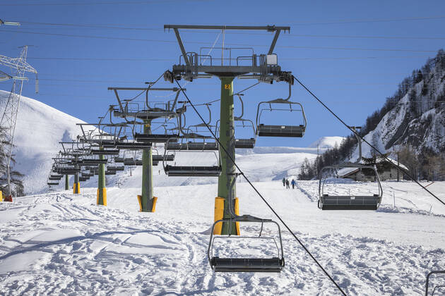 Foppolo (Bg) - the ski season does not restart in the well-known locality of the upper Brembana Valley; the government decreed the closure of the plants until 5 March. Editorial Usage Only  Copyright: xFotoxÃ‚ SergioxAgazzix xIPAx
