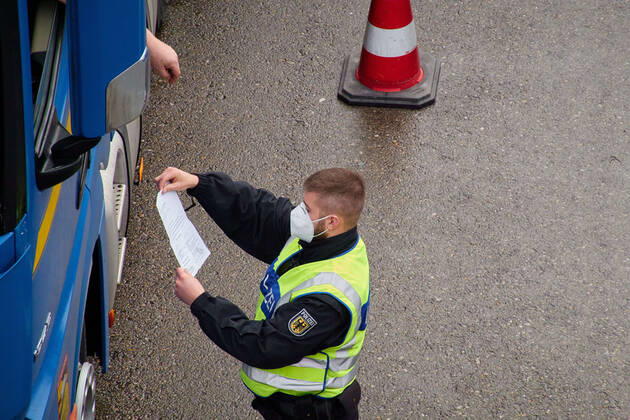 Policemen control every vehicle entering the border from Tyrol, Tirol to Germany due to the Corona virus disease (COVID-19) and mutations. on February 16, 2021 in Füssen, Bavaria, Germany