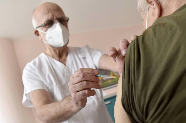 Vaccination of seniors against coronavirus continues in the Czech Republic on February 17, 2021. Photo from the Tomas Bata Regional Hospital in Zlin. (CTKxPhoto DaliborxGluck) CTKPhotoP202102180300401 dg 010A k