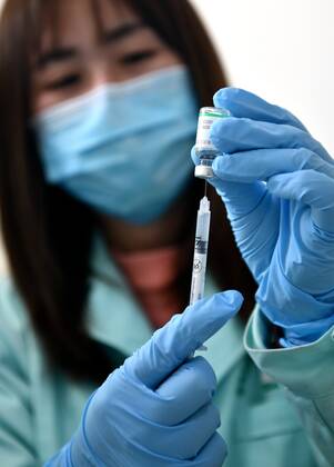 February 19, 2021, Shijiazhuang, Hebei, China: People are getting the second needle of COVID-19 vaccine in Shijiazhuang,Hebei,China on 19th February, 2021. Shijiazhuang China - ZUMAt151 20210219_zia_t151_008 Copyright: xTpgx