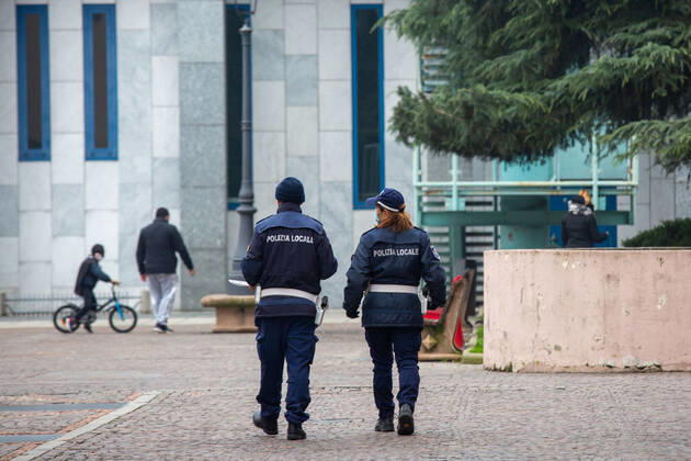 Milan, red zone of Bollate, checks by the local police of Milan to enforce the lockdown Editorial Usage Only  Copyright: xMassimoxAlbericox xIPAx