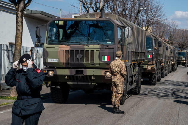 Ponte San Pietro, Bergamo, March 2020. Italian Army transports the coffins of the deceased COVID19 from a depot in Ponte San Pietro in the province of Bergamo to the crematoria Editorial Usage Only  Copyright: xCarloxCozzolix xIPAx