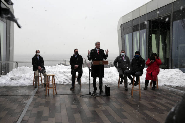 STATEN ISLAND, NY - FEBRUARY 19: New York City Mayor Bill De Blasio delivers remarks to celebrate the opening of Empire Outlets vaccination site for Covid-19 specifically for the residents of Staten Island held at Empire Outlets on Staten Island in New York City on February 19, 2021. Copyright: xmpi43 MediaPunchx