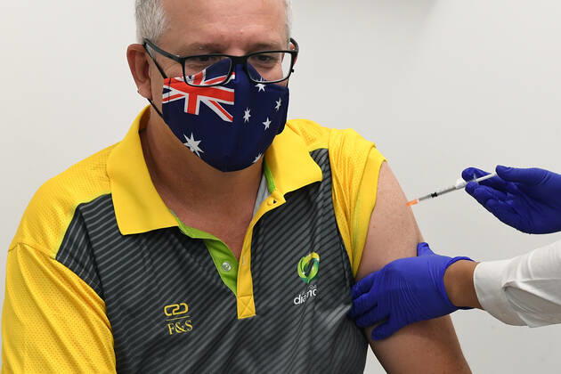 SCOTT MORRISON COVID19 VACCINATION, Australian Prime Minister Scott Morrison receives his COVID-19 vaccination during a visit to Castle Hill Medical Centre to preview the COVID-19 vaccination program on Sunday, February 21, 2021. The PM has received a COVID-19 vaccination, joining a small group of people who are the first in Australia to receive a jab. ( NO ARCHIVING, EDITORIAL USE ONLY, NO USE IN BOOKS WITHOUT CONSENT SYDNEY NSW AUSTRALIA Copyright: xJOELxCARRETTx 20210221001522027265