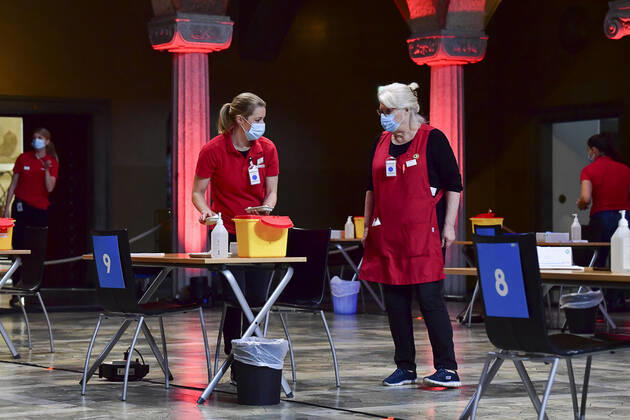 Nursing staff prepare for a day of mass vaccination in the Blue Hall of the Stockholm City Hall, the venue for the Nobel Prize banquets, in Stockholm, Sweden, on Feb 21, 2021, amid the coronavirus Covid 19 pandemic STOCKHOLM SWEDEN x10030x, Copyright: xJonasxEkströmer TTx SWEDEN CORONA VACCIN