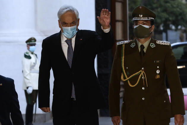 Santiago 22 February 2021 The President of the Republic Sebastian Pinera enters the Palacio de La Moneda after his vacation Javier Salvo Aton Chile, Santiago Chile Aton 490327  Copyright: JAVIERxSALVO ATONCHILE