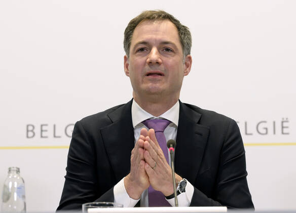 News Bilder des Tages Prime Minister Alexander De Croo pictured during a press conference of the Federal Government regarding the Covid-19 infection statistics, Monday 22 February 2021 in Brussels. POOLxPHILIPxREYNAERS 2649781