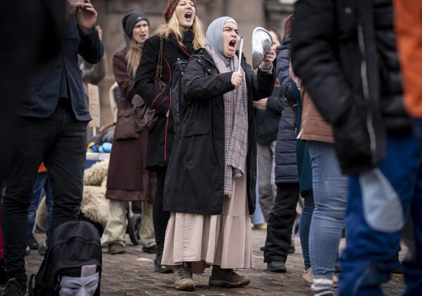 Demonstration mod epidemiloven paa Christiansborg Slotsplads i Koebenhavn tirsdag den 23. februar 2021.. , Copenhagen Denmark
