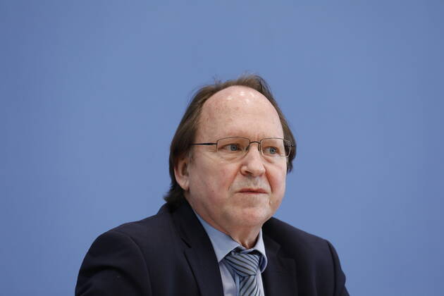 Hans-Ulrich Gerland, Leitender Beamter, Deutschland, Berlin, Bundespressekonferenz, Thema: Vorstellung des Jahresberichtes 2020