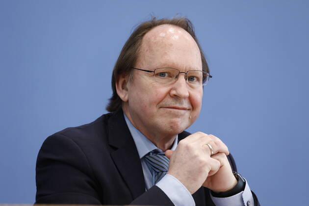 Hans-Ulrich Gerland, Leitender Beamter, Deutschland, Berlin, Bundespressekonferenz, Thema: Vorstellung des Jahresberichtes 2020