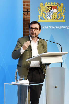 Klaus Holetschek bei der Pressekonferenz zu den aktuellen Beratungen zur Corona-Pandemie im Prinz-Carl-Palais. München, 23.02.2021