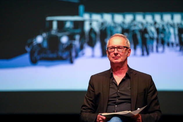 DEU, Deutschland, Nordrhein-Westfalen, Münster, 23.02.2021: Theater Münster, Pressetermin, Vorstellung des Spielplans für die kommenden Saison 2021 22. Frank Behnke, Schauspieldirektor
