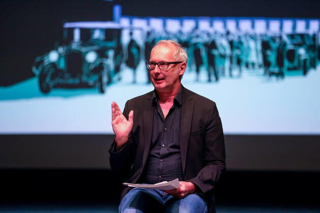 DEU, Deutschland, Nordrhein-Westfalen, Münster, 23.02.2021: Theater Münster, Pressetermin, Vorstellung des Spielplans für die kommenden Saison 2021 22. Frank Behnke, Schauspieldirektor