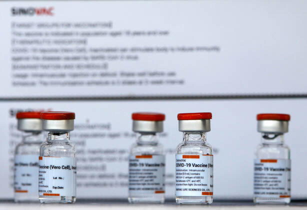 February 24, 2021, Bangkok, Thailand: Vials of the Sinovac coronavirus disease (COVID-19) vaccine are pictured during a ceremony to mark the arrival of 200,000 doses of the Sinovac vaccine shipment at Suvarnabhumi airport in Bangkok. Bangkok Thailand - ZUMAs197 20210224_zaa_s197_011 Copyright: xChaiwatxSubprasomx