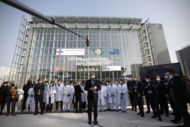 Rome, 24 February 2021. Inauguration of the La Nuvola anti covid-19 vaccination center. In the photo Nicola Zingaretti Editorial Usage Only  Copyright: xVincenzoxLivierix xIPAx
